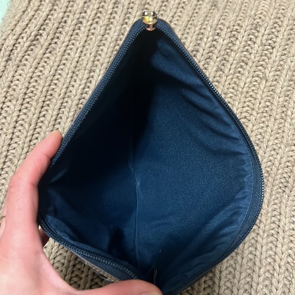 Coach navy gold iPad case sleeve New York print 10,5”Lx8”Wx0,77”W - Picture 4 of 7